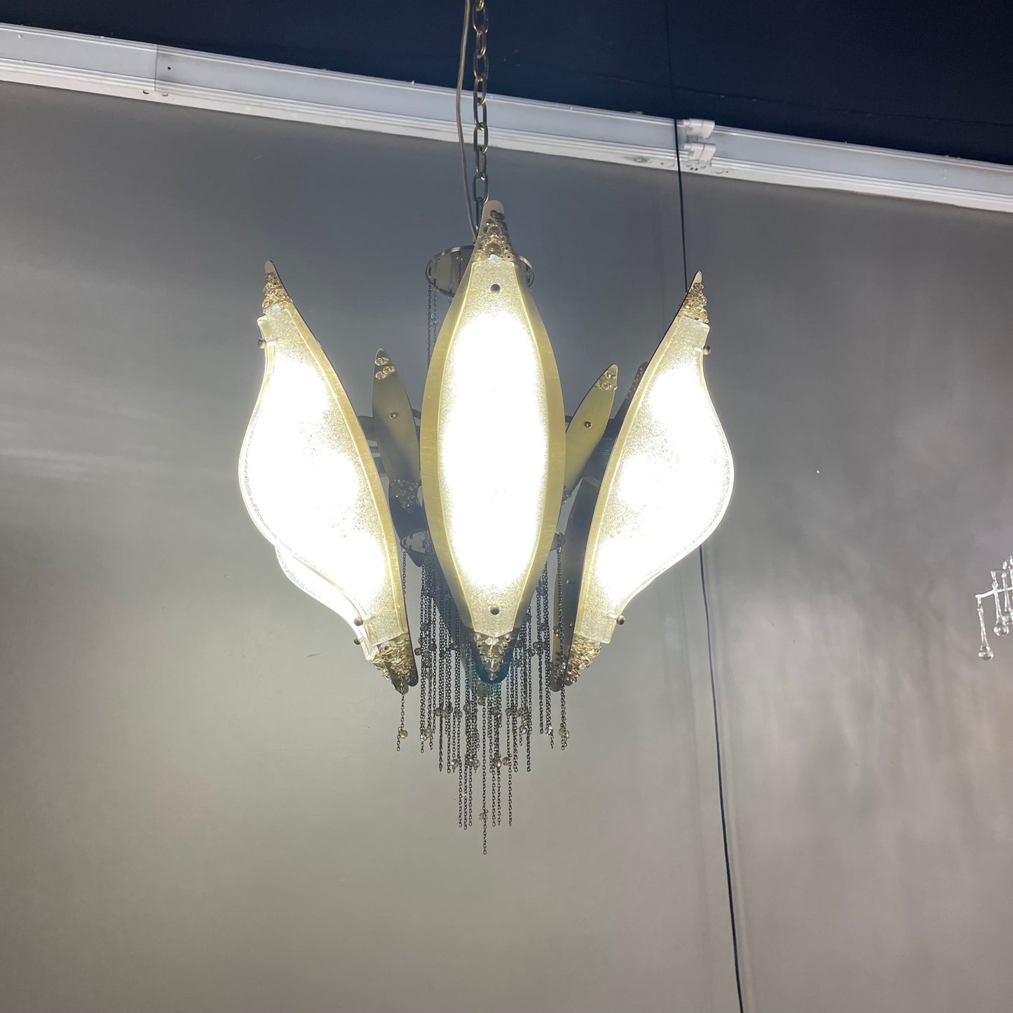 Odin Flower Crystal Pendant Chandelier